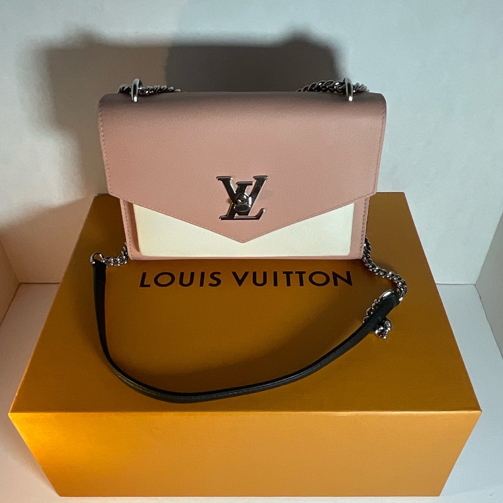 Louis Vuitton Lockme Pochette Leather Purse